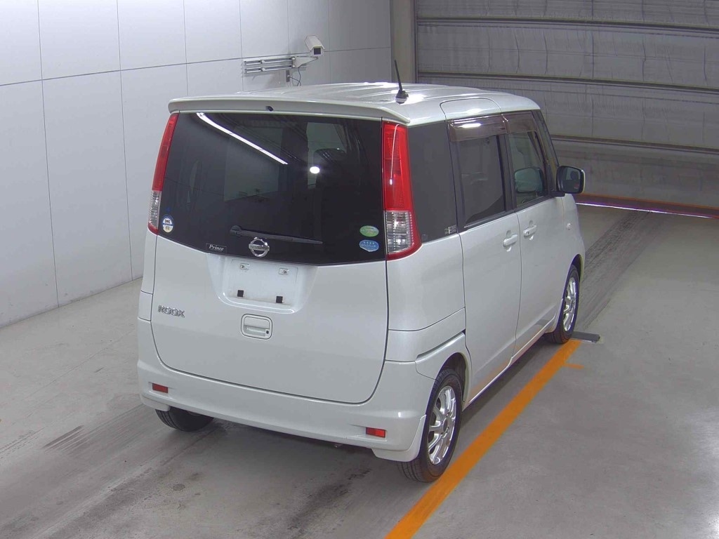 NISSAN ROOX