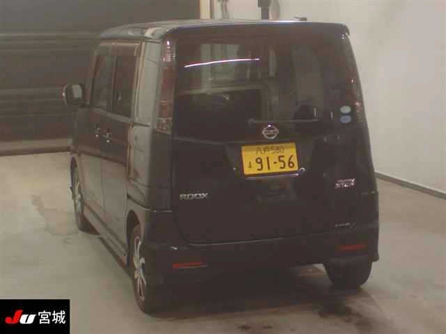 NISSAN ROOX