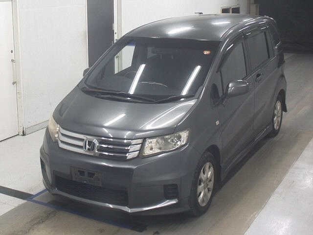 HONDA FREED SPIKE