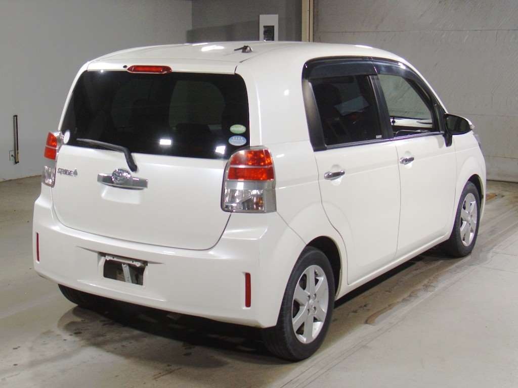TOYOTA SPADE