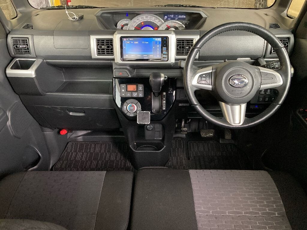 DAIHATSU WAKE