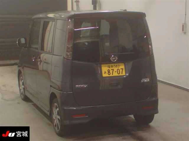 NISSAN ROOX