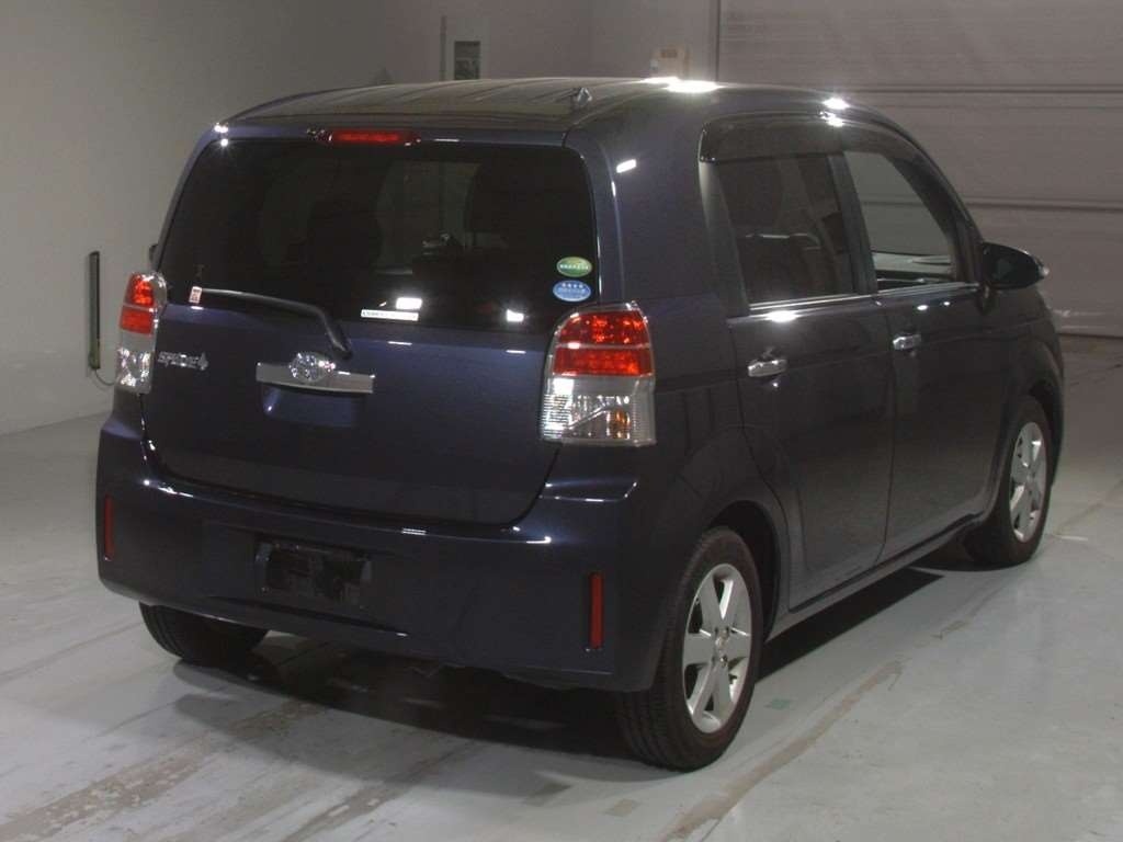 TOYOTA SPADE