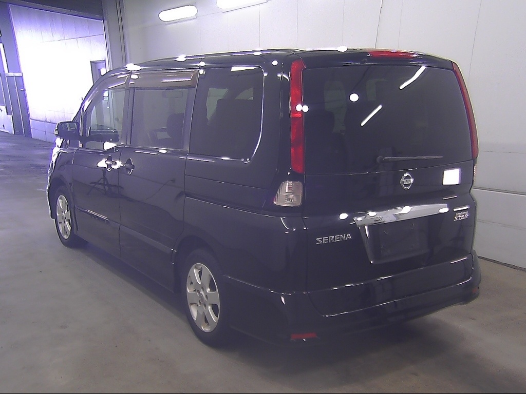 NISSAN SERENA