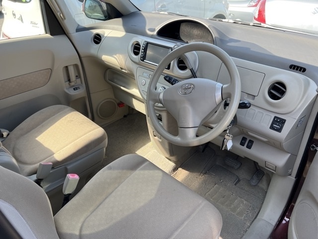 TOYOTA PORTE