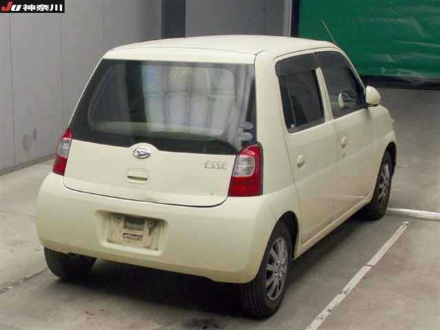 DAIHATSU ESSE