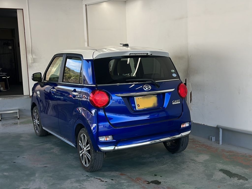DAIHATSU CAST