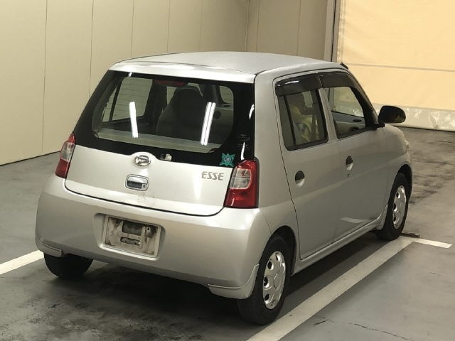 DAIHATSU ESSE