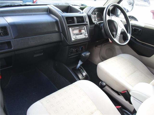 MITSUBISHI PAJERO MINI