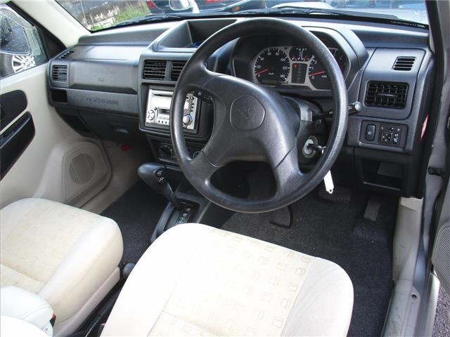 MITSUBISHI PAJERO MINI