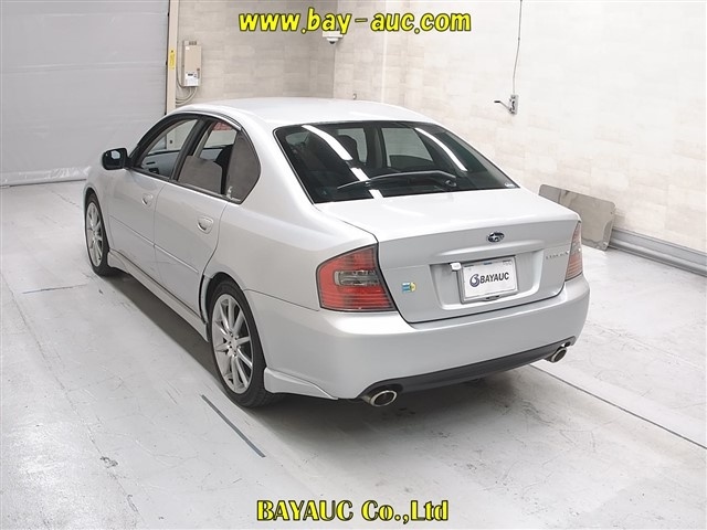 SUBARU LEGACY B4