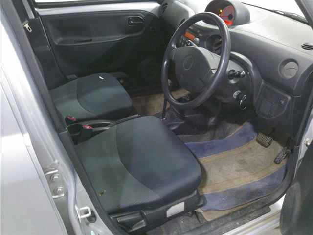 DAIHATSU ESSE