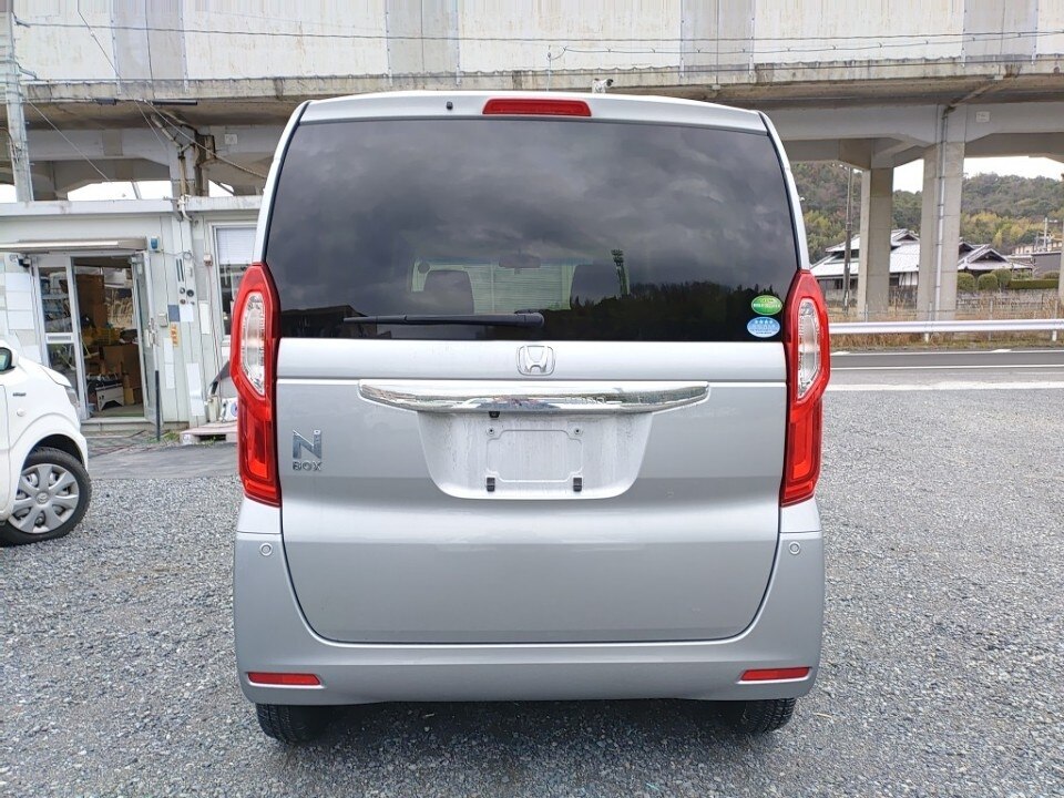 HONDA N-BOX