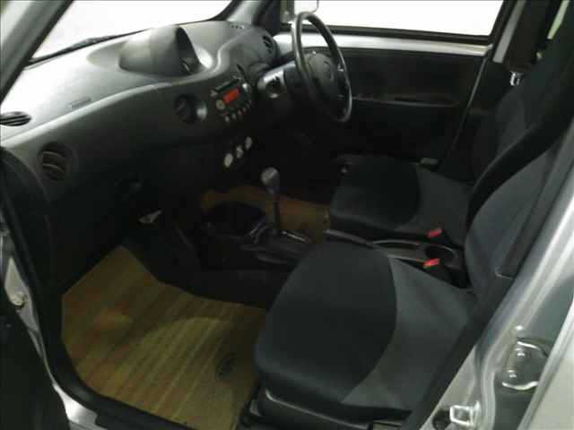 DAIHATSU ESSE