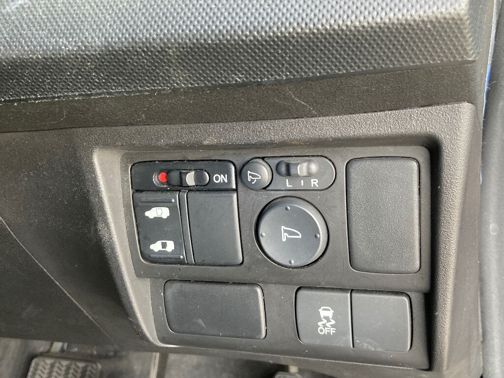 HONDA FREED SPIKE
