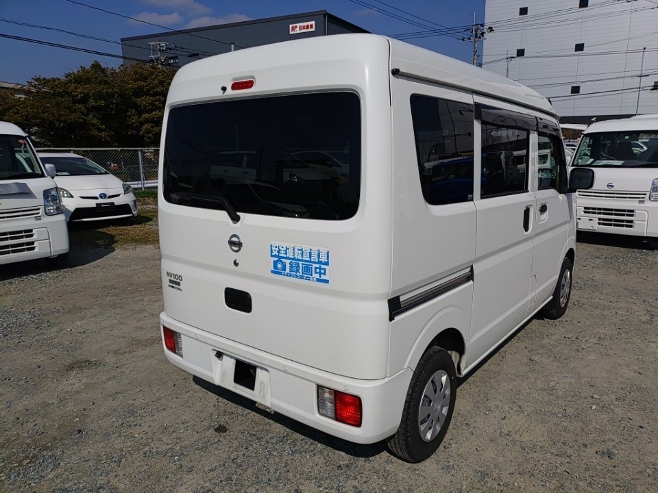 NISSAN NV100 CLIPPER