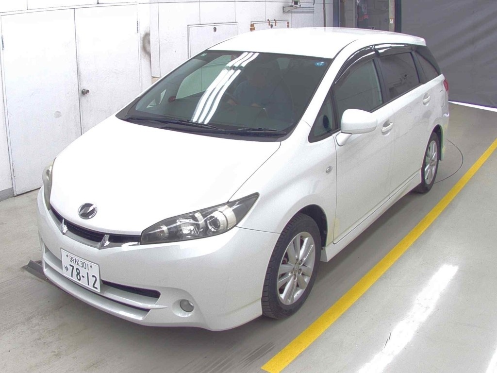 TOYOTA WISH