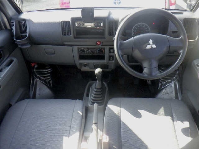 MITSUBISHI MINICAB