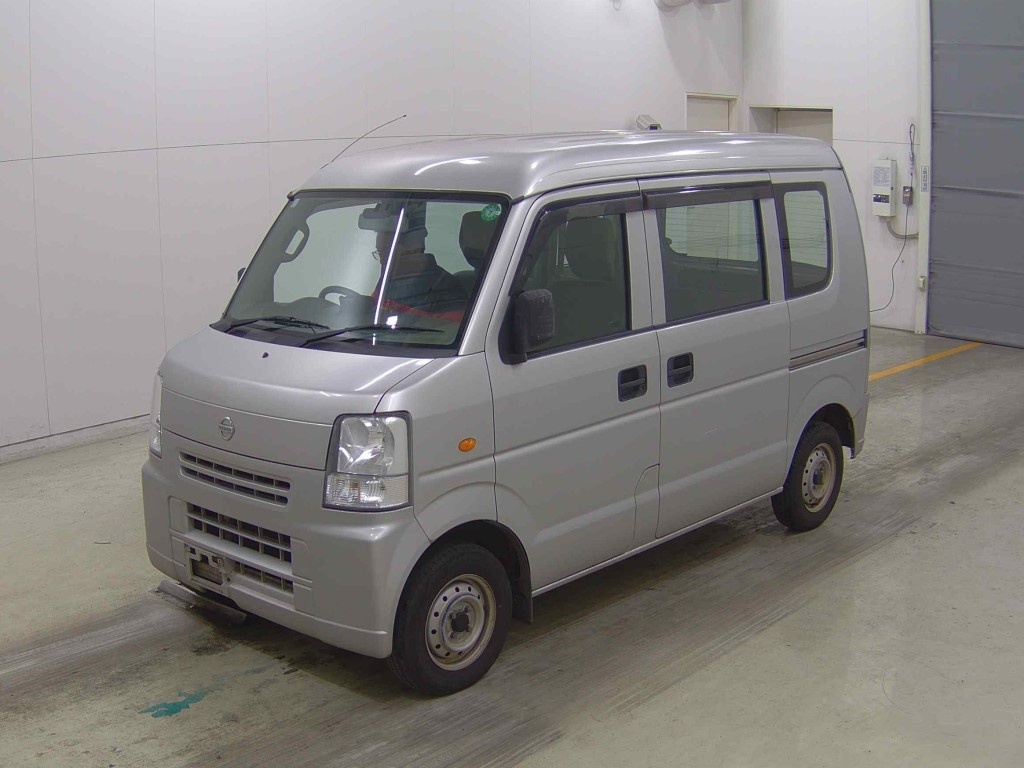 NISSAN NV100 CLIPPER