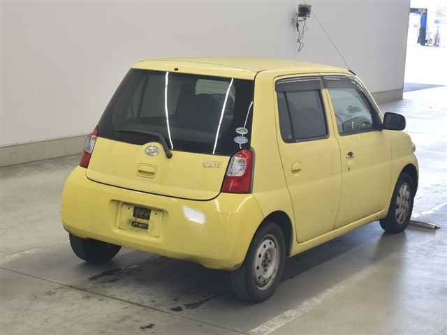 DAIHATSU ESSE