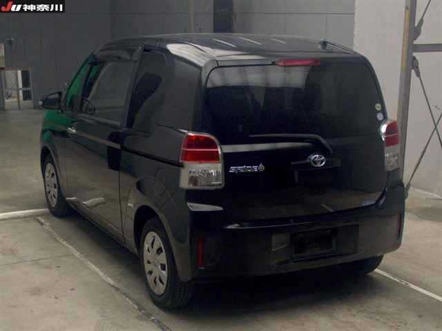 TOYOTA SPADE