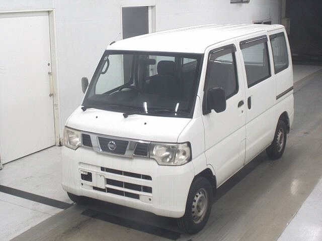 NISSAN NV100 CLIPPER
