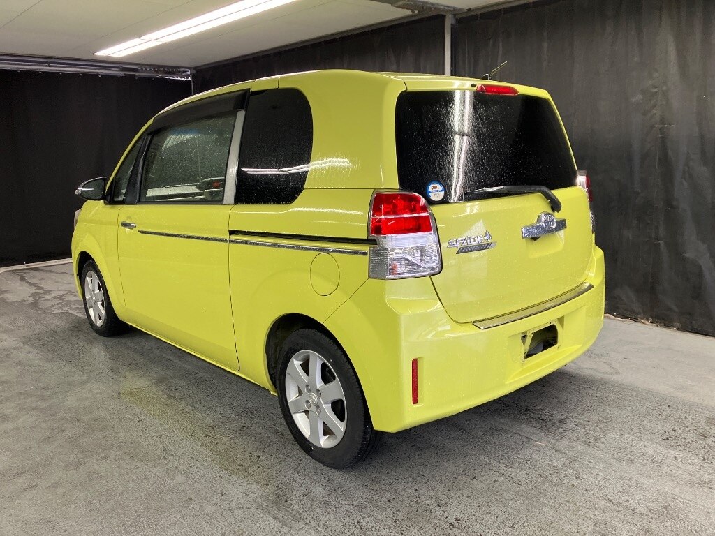 TOYOTA SPADE