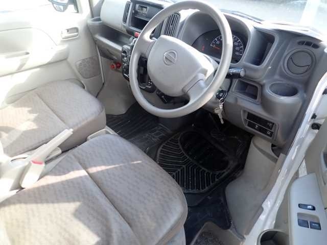 NISSAN NV100 CLIPPER