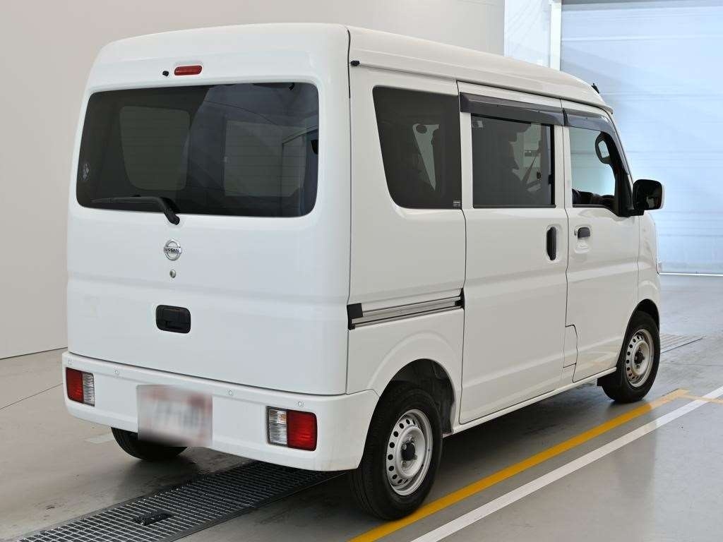 NISSAN NV100 CLIPPER
