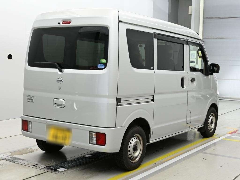 NISSAN NV100 CLIPPER