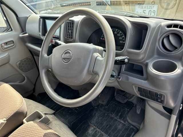 NISSAN NV100 CLIPPER