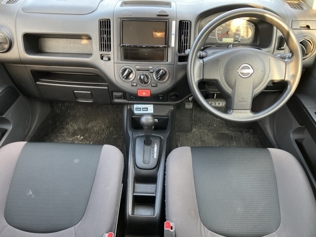 NISSAN AD