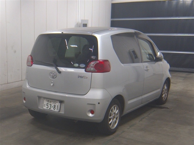 TOYOTA PORTE