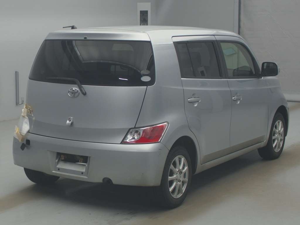 TOYOTA BB