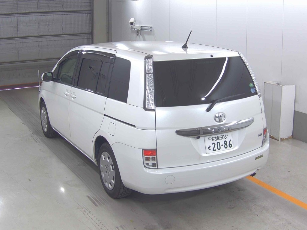 TOYOTA ISIS