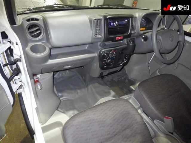 NISSAN NV100 CLIPPER