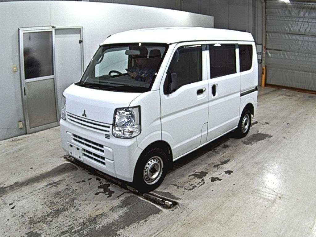 MITSUBISHI MINICAB