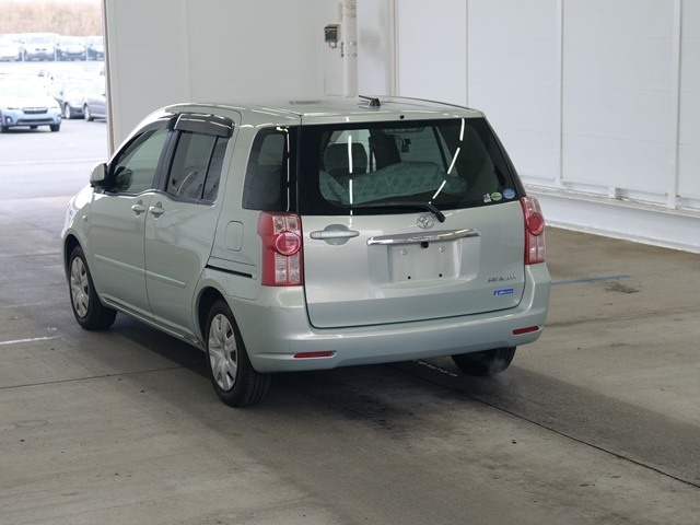 TOYOTA RAUM