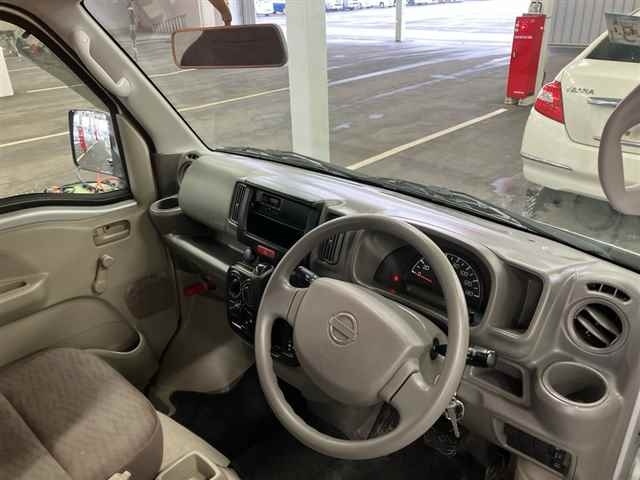 NISSAN NV100 CLIPPER