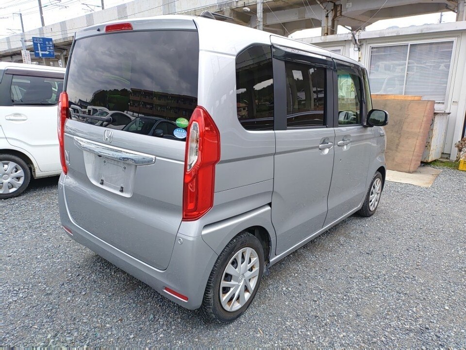 HONDA N-BOX