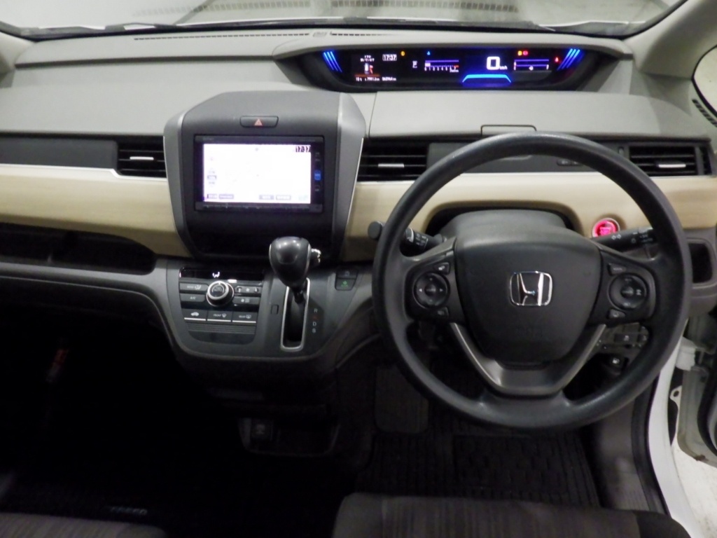 HONDA FREED