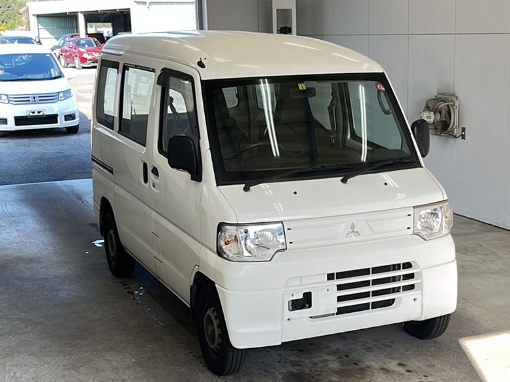 MITSUBISHI MINICAB