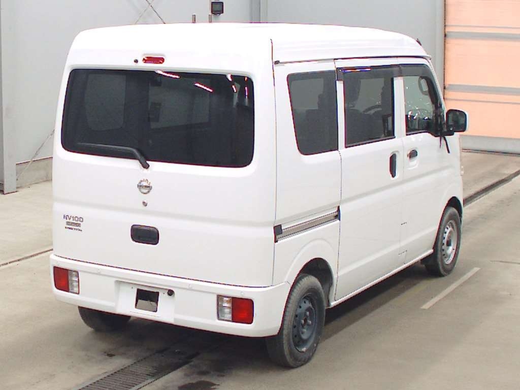 NISSAN NV100 CLIPPER