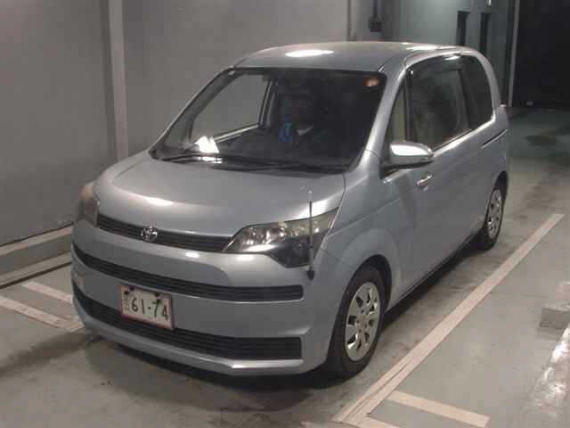 TOYOTA SPADE