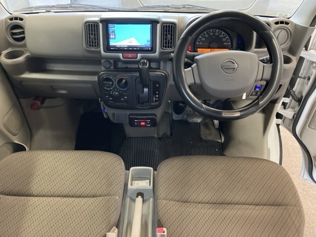 NISSAN NV100 CLIPPER