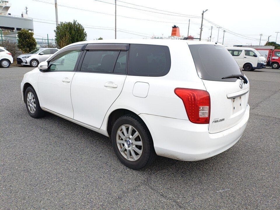 TOYOTA COROLLA FIELDER