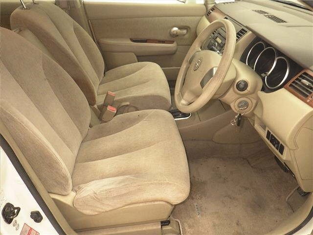 NISSAN TIIDA LATIO