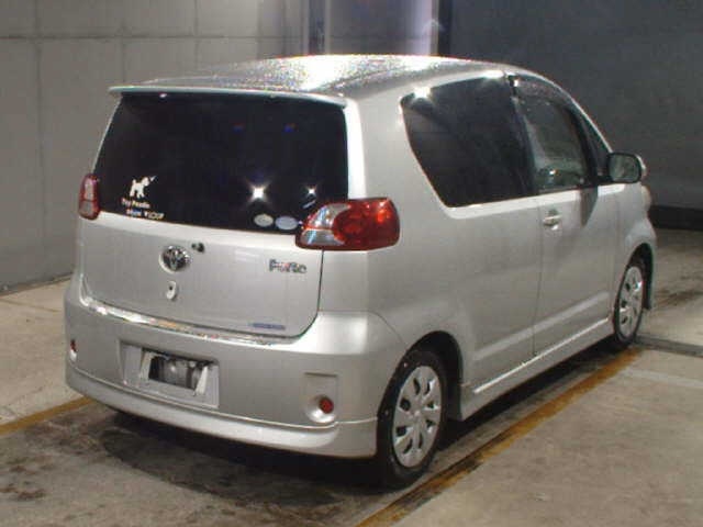 TOYOTA PORTE