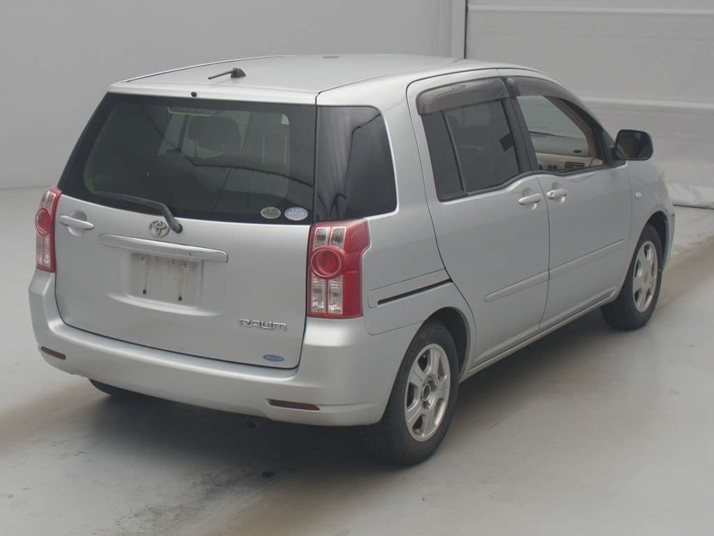 TOYOTA RAUM