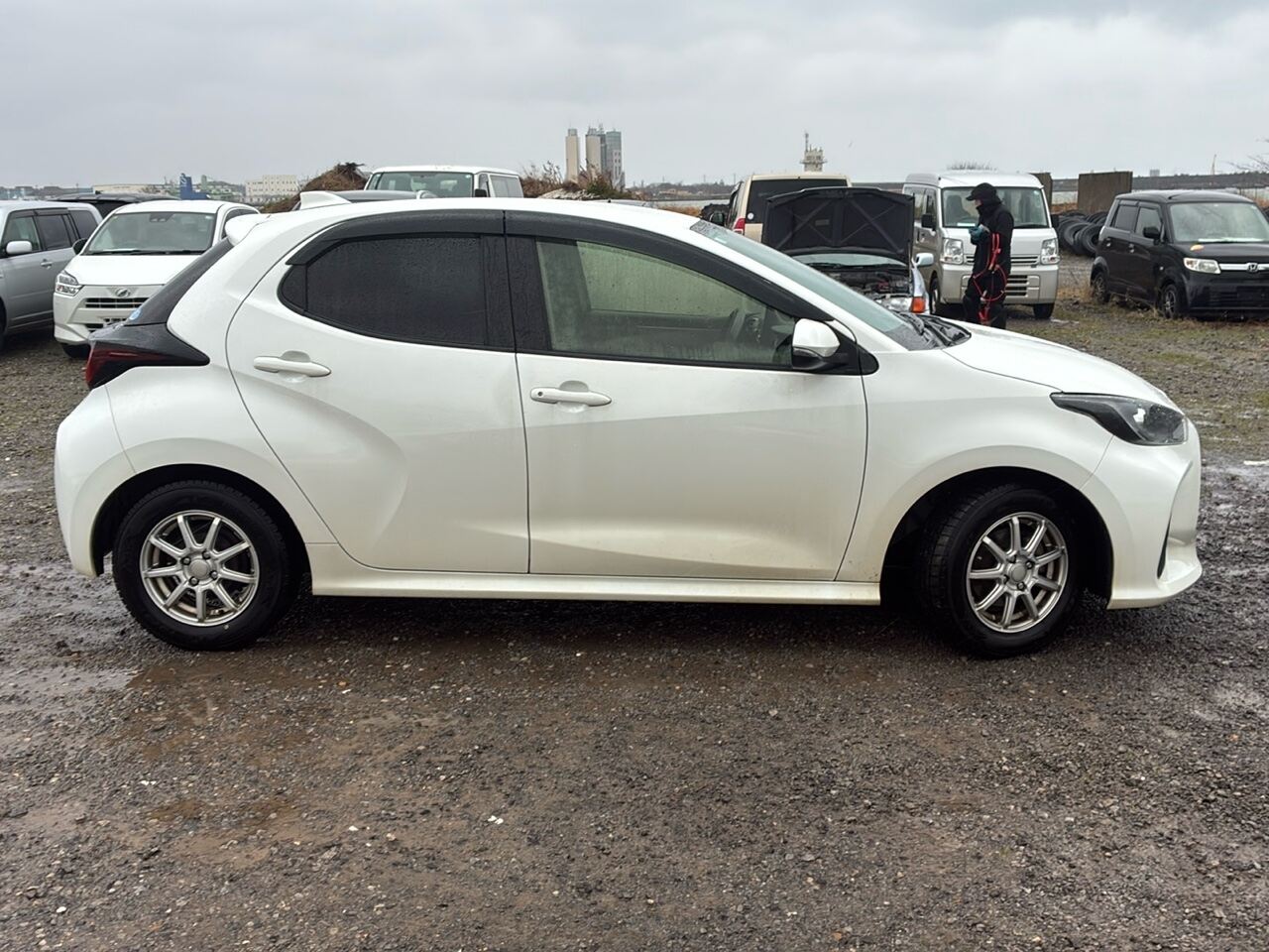 TOYOTA YARIS